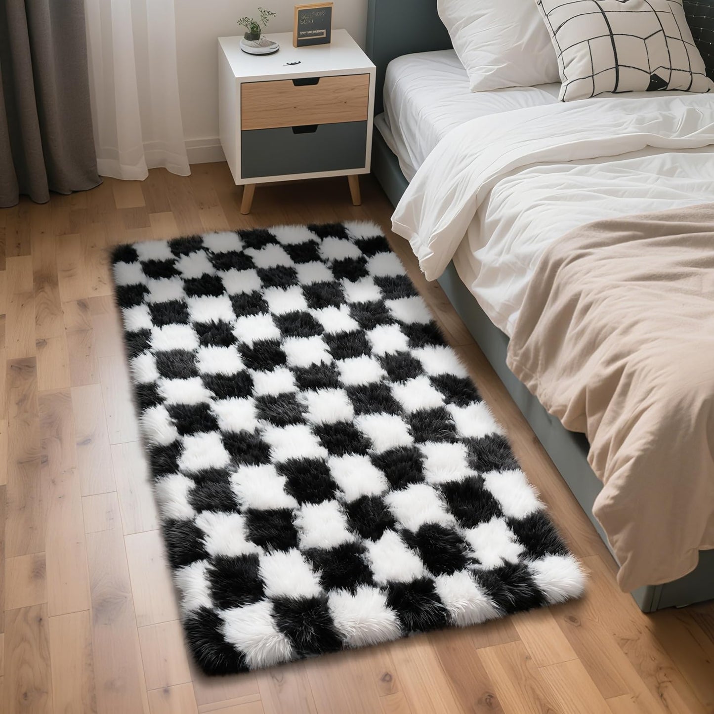 Fluffy Rug Shag Area Rug, Black 2x4 Area Rugs for Bedroom, Small Bedside Rug, Soft Fluffy Shag Entryway Throw Rugs for Living Room Bedroom Room Home Decor