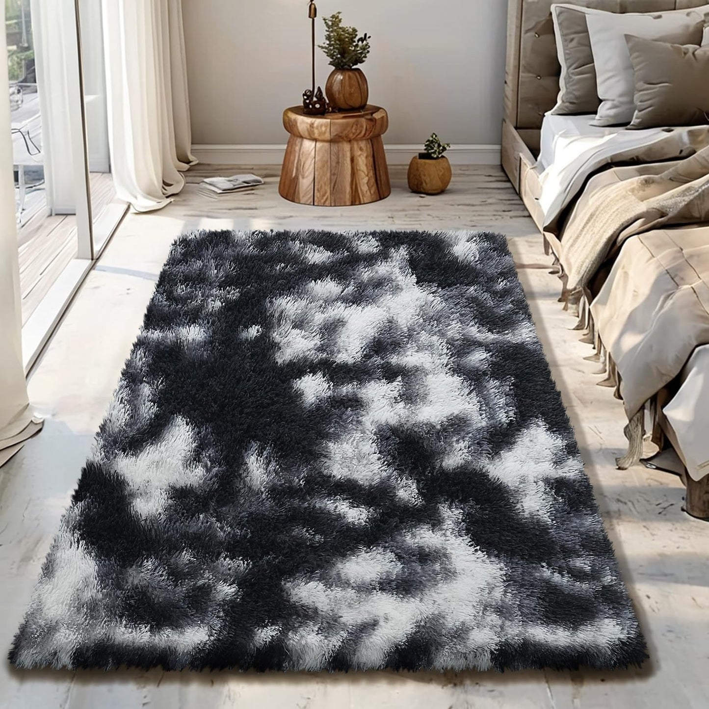 Fluffy Rug Shag Area Rug, Black 2x4 Area Rugs for Bedroom, Small Bedside Rug, Soft Fluffy Shag Entryway Throw Rugs for Living Room Bedroom Room Home Decor